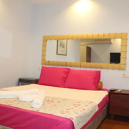 Hotel Gvar 3*