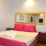 Hotel Gvar 3*